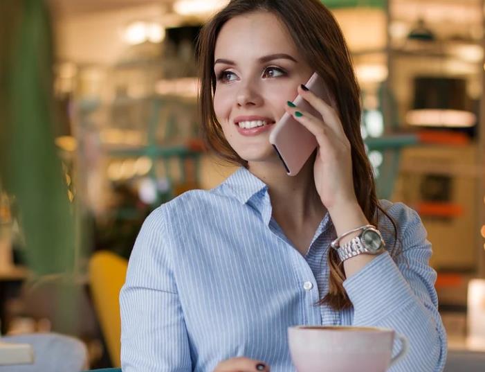 電商賣化妝品怎么樣（化妝品電商的優勢）-專在家創業網