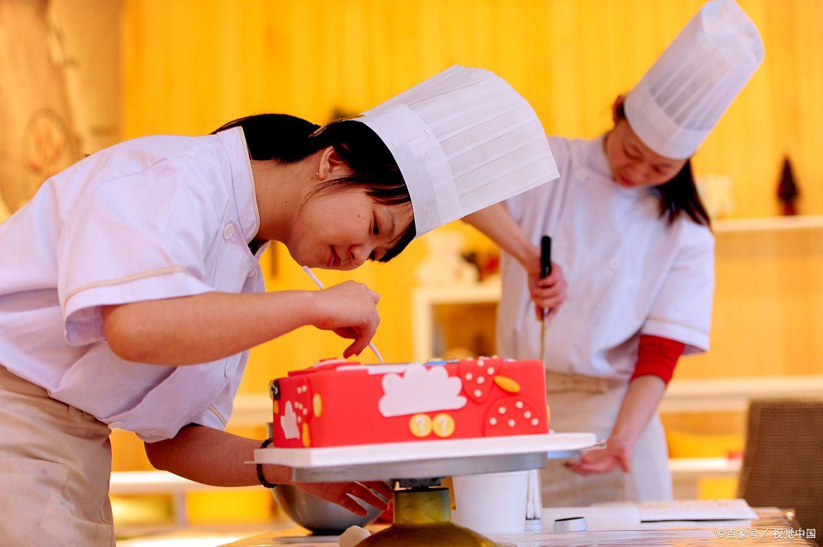 2021適合普通人做的5個“新項目”，雖然不起眼，但賺錢多