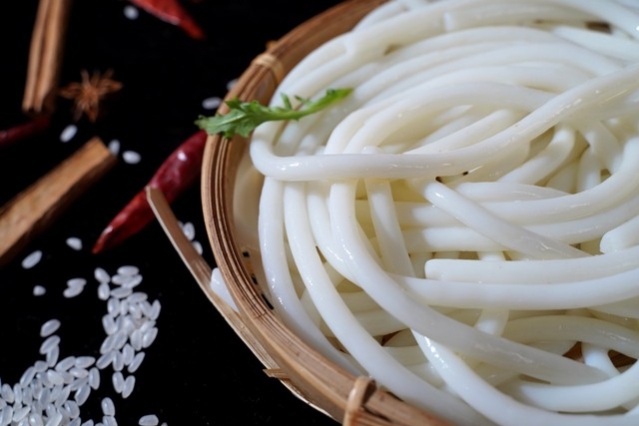 普通人在家也能開辦自己的小加工廠了，適合的項目有這幾種