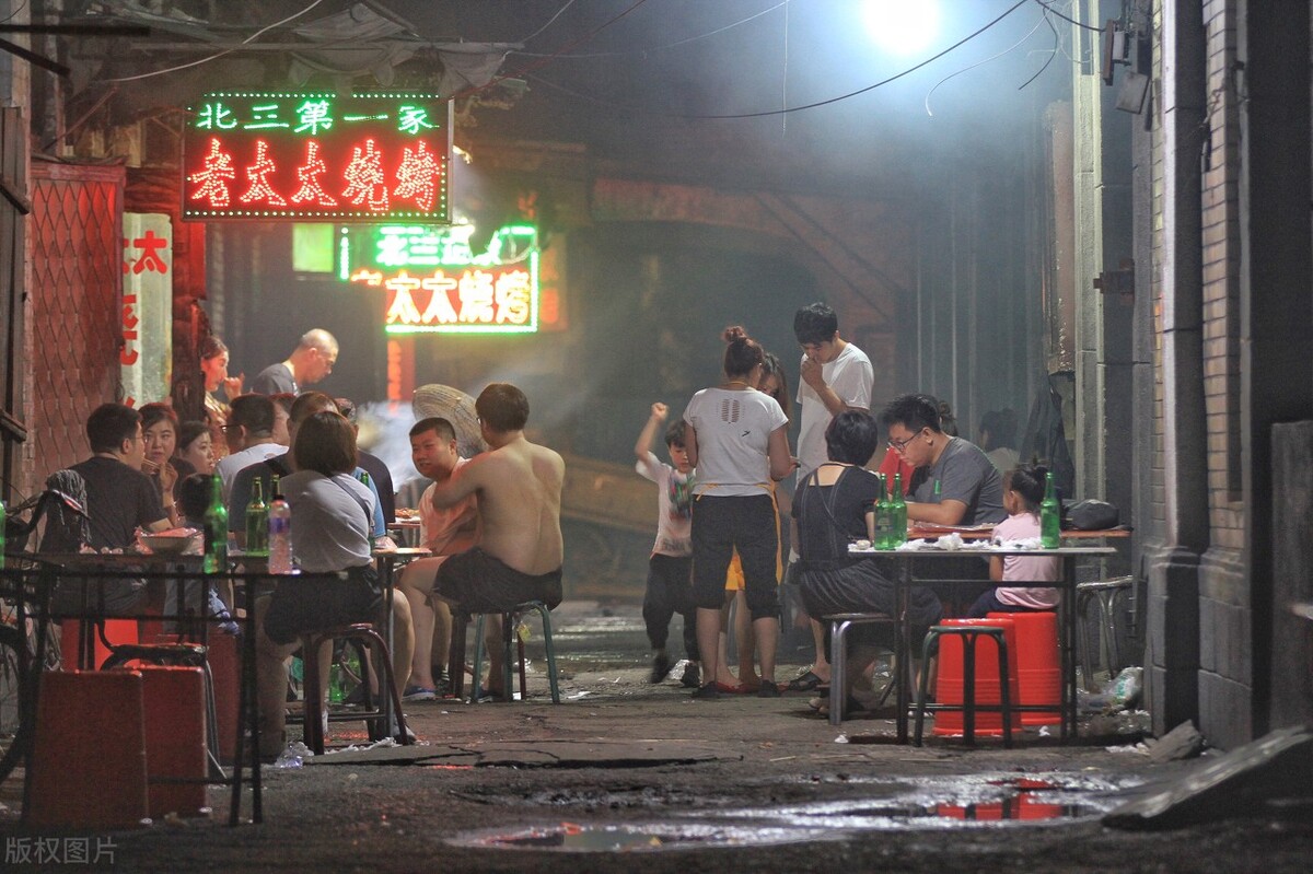 西安女人開燒烤店，利用0.1元的烤肉串，年賺120萬，套路給你