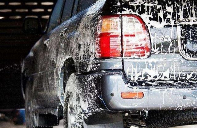 開一個(gè)簡(jiǎn)單的洗車店（自己開洗車店需要具備的條件）-專在家創(chuàng)業(yè)網(wǎng)