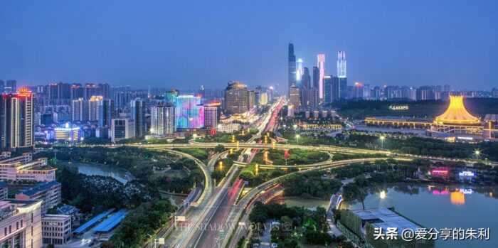 新手開店適合開什么店?初次創業開店適合做的準備工作-專在家創業網