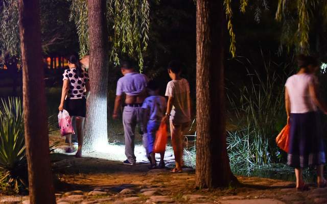 夏季，農民忙里偷閑，可以干三種小買賣，有人靠它月入上萬