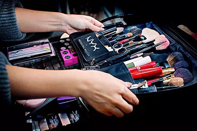 個人彩妝培訓(xùn)內(nèi)容（化妝課程內(nèi)容介紹）-專在家創(chuàng)業(yè)網(wǎng)