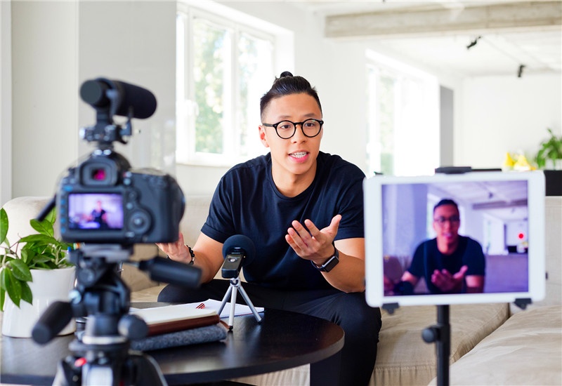 10萬元以內的投入，現在選擇哪些創業項目，能一年收入20萬以上？