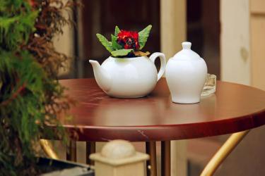 新手如何開茶館(經(jīng)營(yíng)小型茶館方法及價(jià)格)-專在家創(chuàng)業(yè)網(wǎng)