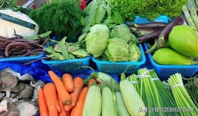 青年人，想創(chuàng)業(yè)沒(méi)經(jīng)驗(yàn)做什么？做餐飲低成本，高利潤(rùn)，入門低