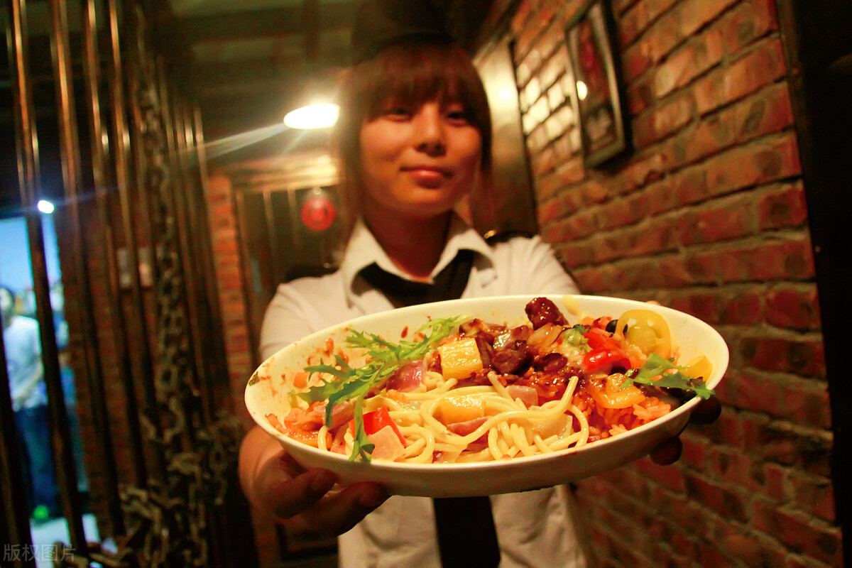 三線城市開什么店掙錢（三四線城市餐飲行業(yè)發(fā)展趨勢）-專在家創(chuàng)業(yè)網(wǎng)