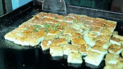 最合適一個人做擺攤的小吃項目有哪些？