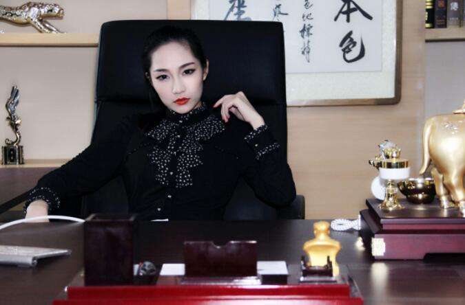 女生一萬元開什么店（2022年必火的4個創業項目）-專在家創業網