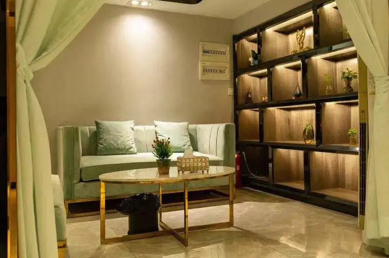 初中沒畢業去學美容可以嗎(學美容好還是幼師好)-專在家創業網