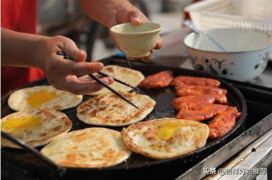 小區門口擺攤賣什么比較好?小區門口做什么小吃合適-專在家創業網