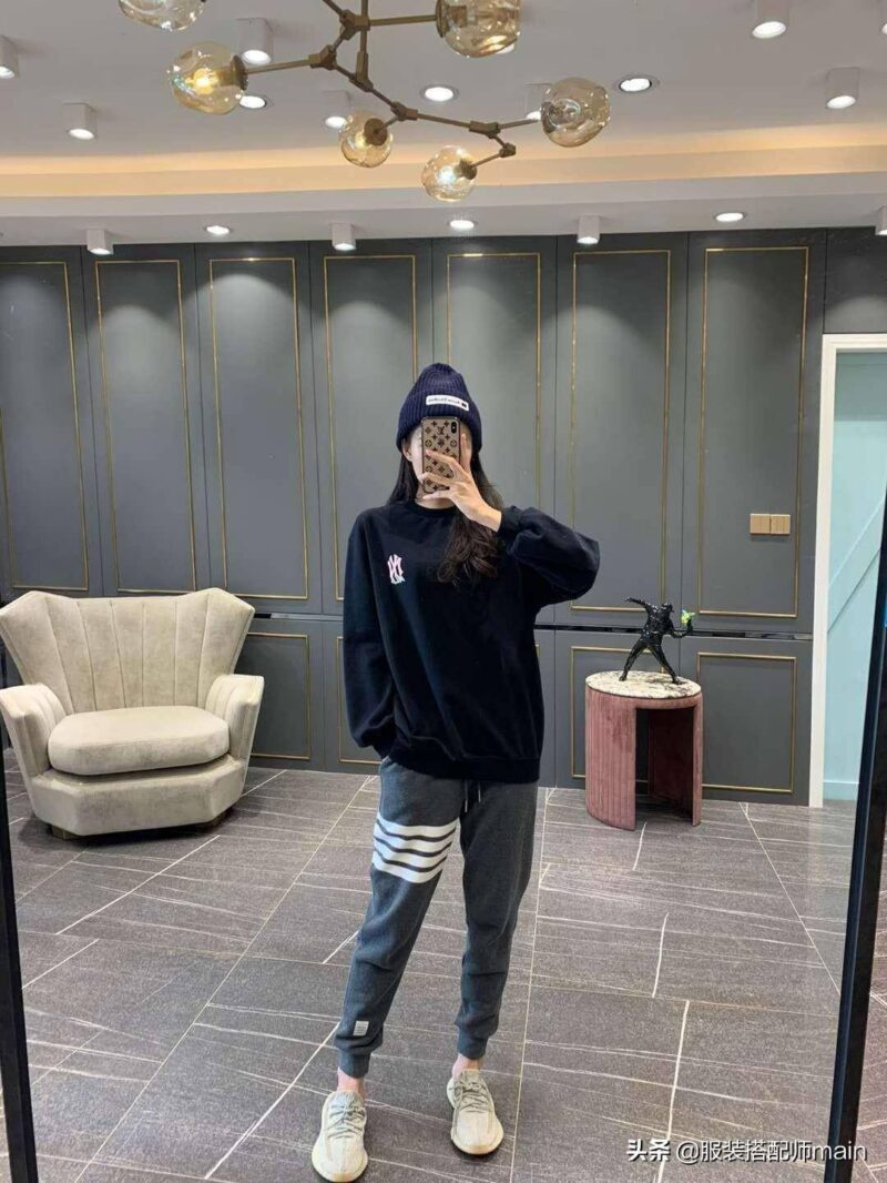 灰色短褲配什么顏色上衣(灰色短褲搭配)-1