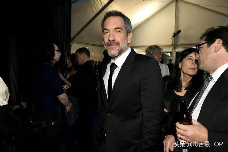 九部笑得肚子疼的電影(笑到肚疼的9部喜劇電影排行榜)-1