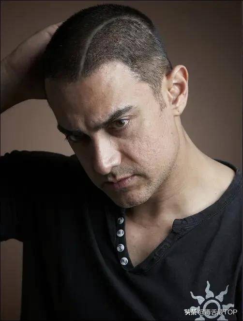 九部笑得肚子疼的電影(笑到肚疼的9部喜劇電影排行榜)-1