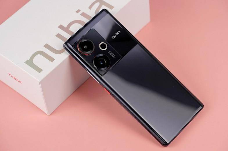 性價比最好的手機前十位(質(zhì)量好性價比高的手機排行榜)-1 性價比最好的手機前十位(質(zhì)量好性價比高的手機排行榜)-1