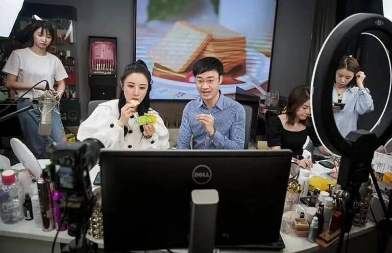 目前最火的行業是什么-專在家創業網