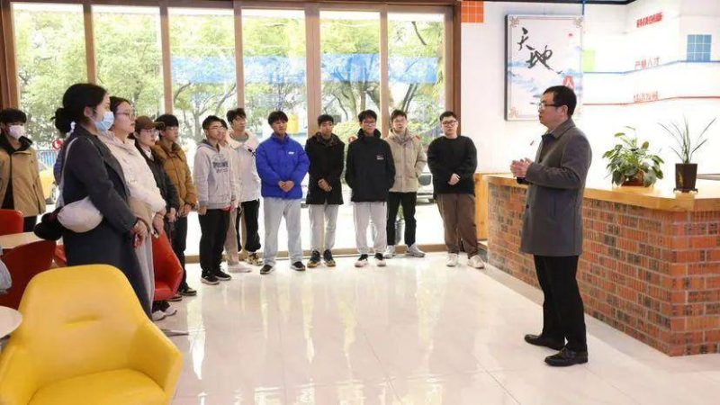 助力優秀人才引進，這個大學生創業見習基地創客體驗日活動舉辦-1